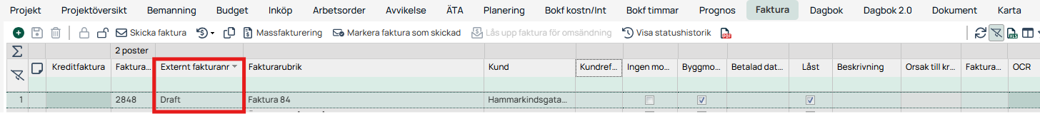 Fakturalista med kolumn Externt fakturanr markerad